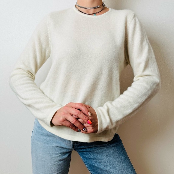 Charter Club 2-ply cashmere cozy sweater off white color - Picture 4 of 7